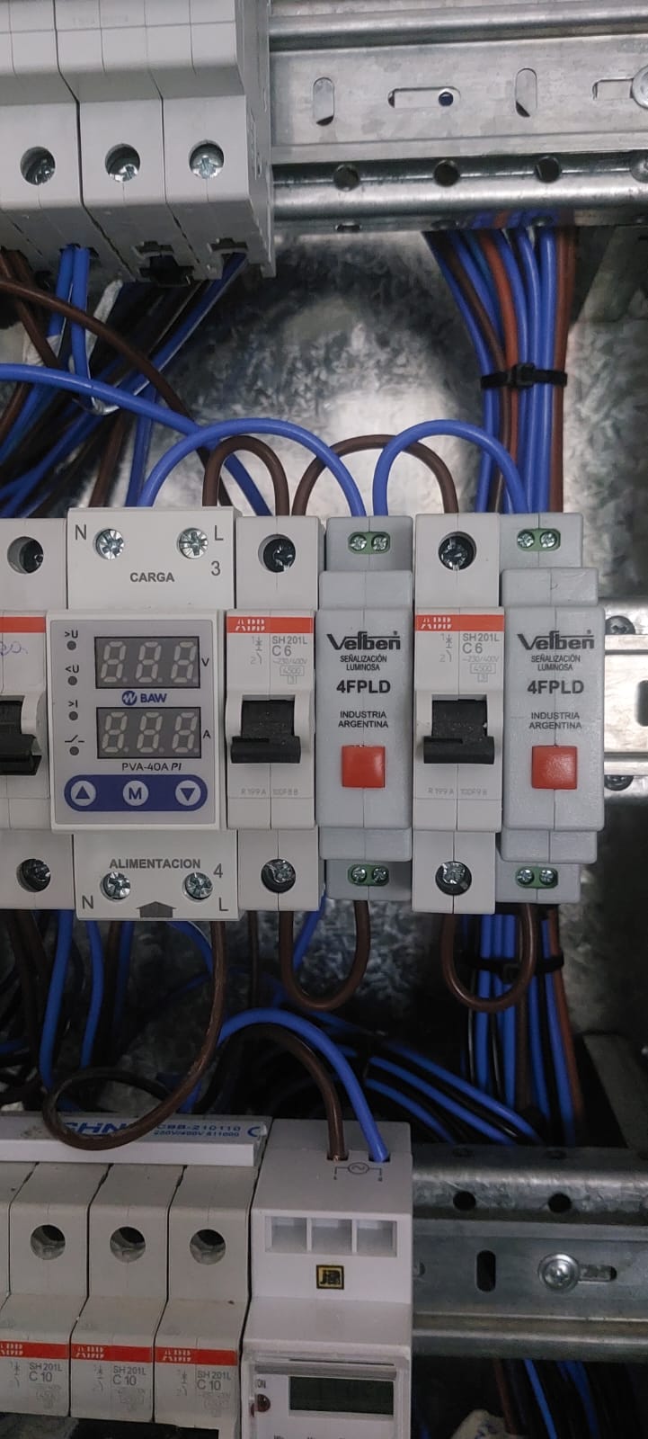 Trabajo de electricidad en La Plata - 19